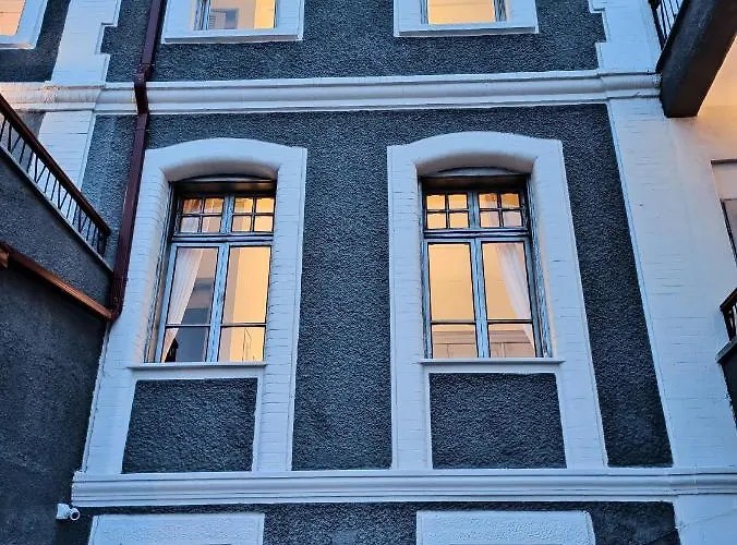 Отель Variante 2*