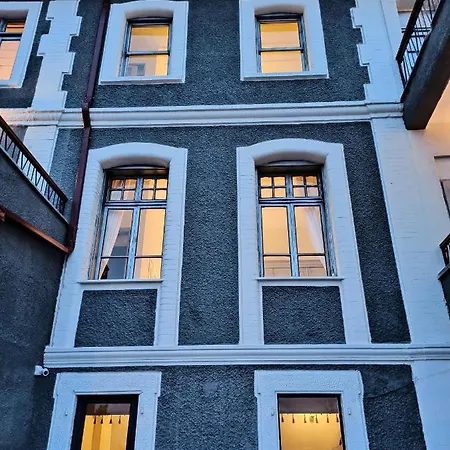 Ξενοδοχείο Variante 2*